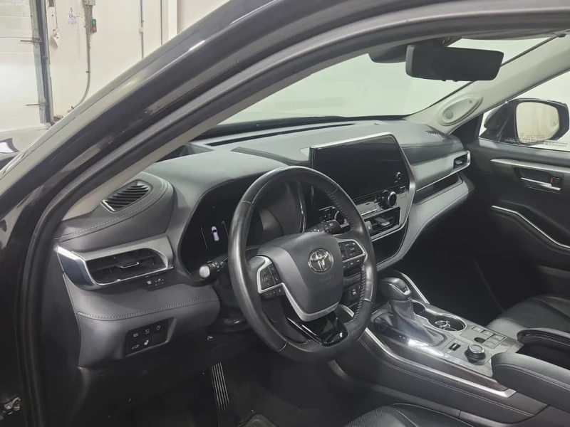 Toyota Highlander * PLATINUM * CARFAX * 7-местен * Без инциденти * , снимка 9 - Автомобили и джипове - 53437960
