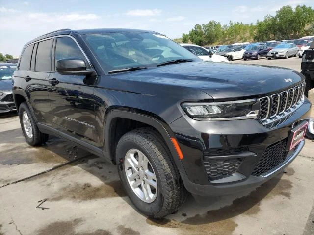 Jeep Grand cherokee LAREDO 4x4 ФИКСИРАНА ЦЕНА ДО БЪЛГАРИЯ!, снимка 2 - Автомобили и джипове - 47952575