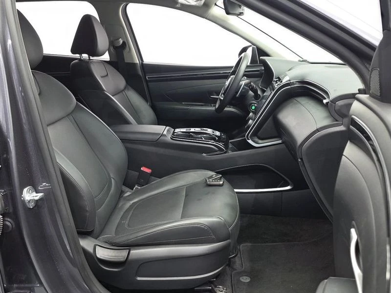 Hyundai Tucson Diesel 2.0 4WD| 136к.с.| ВКЛ.ТЕХНОТЕСТ, снимка 11 - Автомобили и джипове - 55517803