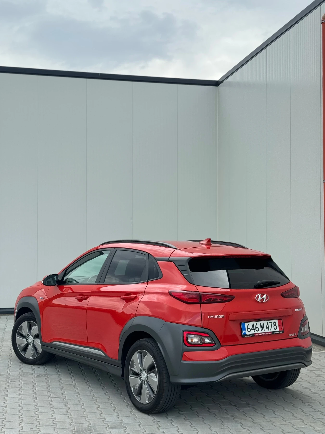 Hyundai Kona 64KW Premium - изображение 4