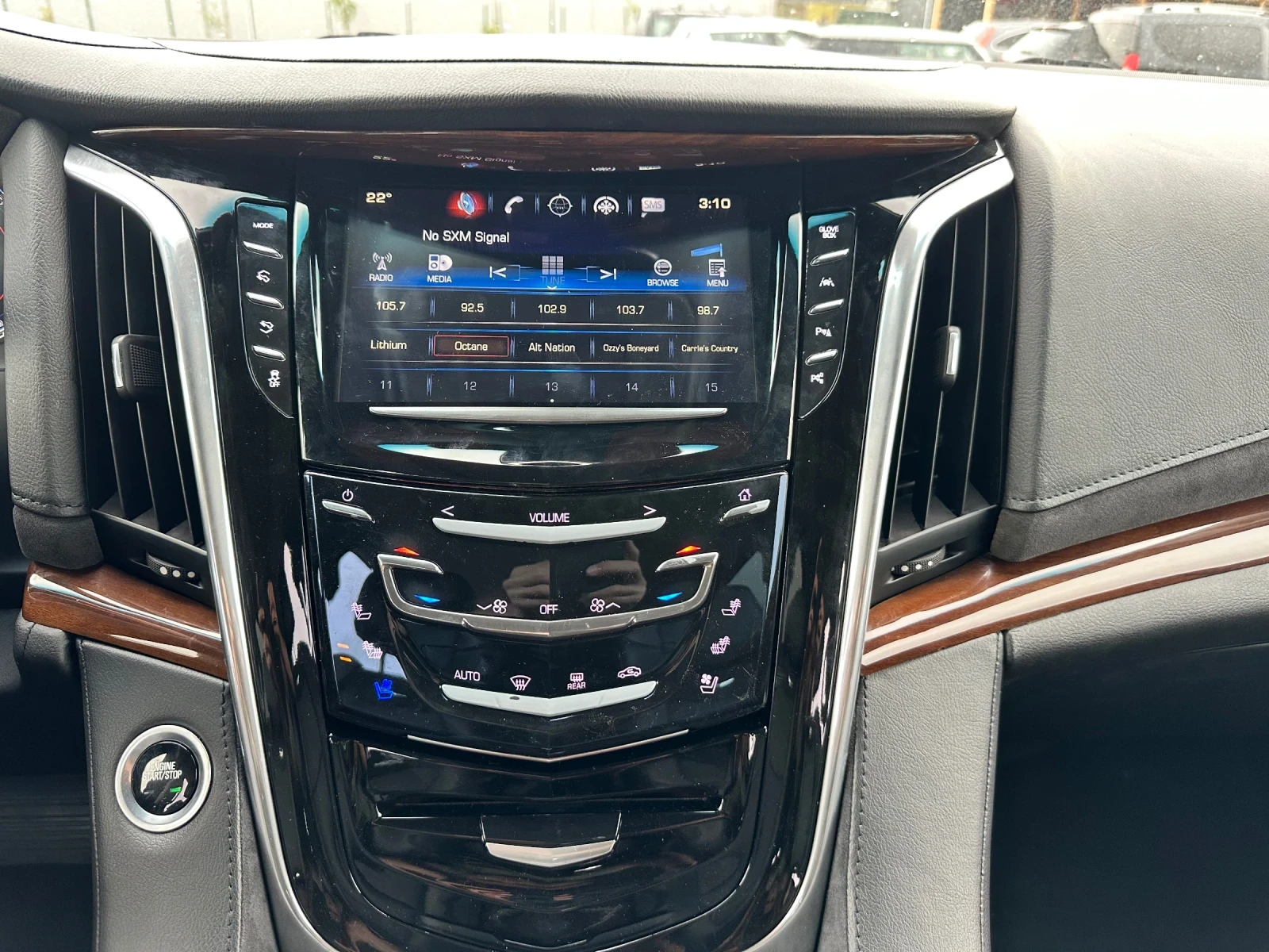 Cadillac Escalade ESV 6.2 ЛИЗИНГ | Mobile.bg — изображение 17