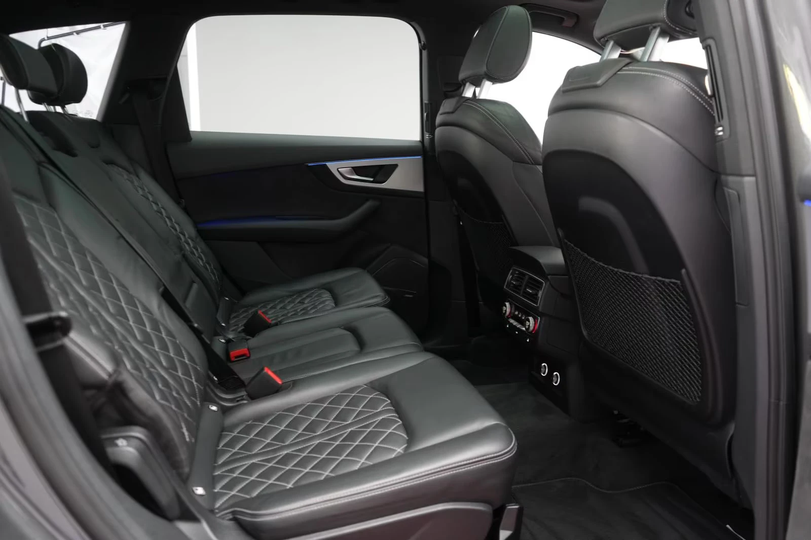 Audi SQ7 4.0TDI/435HP/QUATTRO/PANO/MEMO/HUD/LED/AHK/277G | Mobile.bg   14