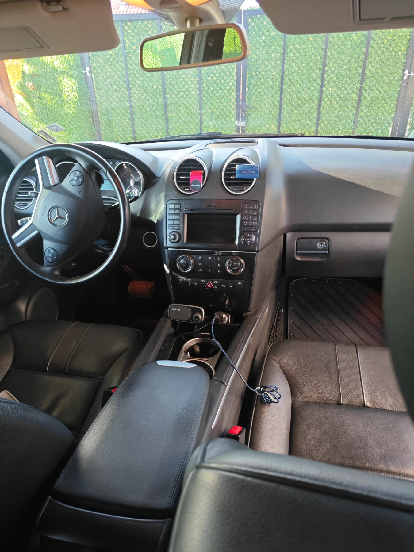 Mercedes-Benz ML 350  - изображение 8