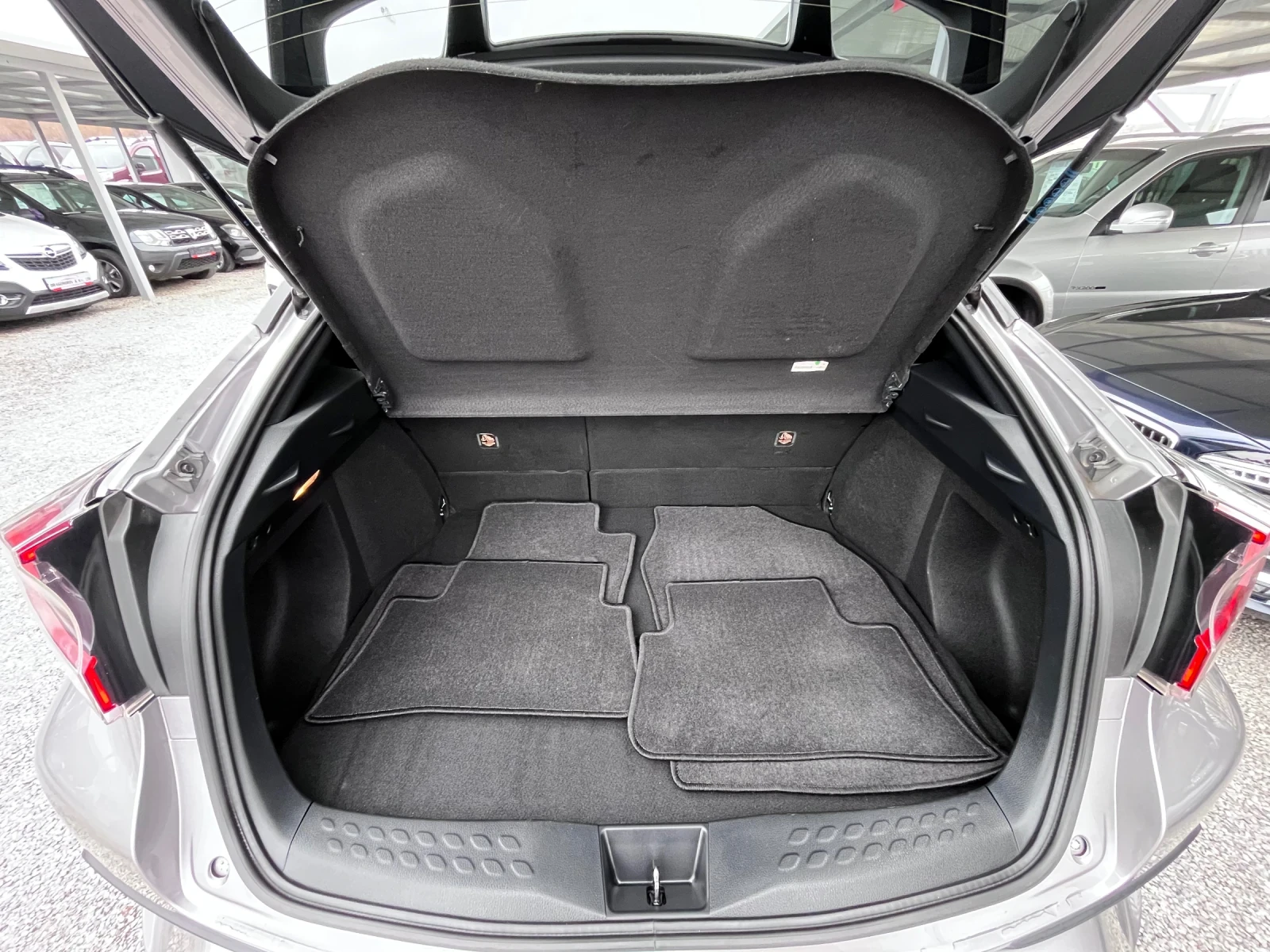 Toyota C-HR Hybrid / GPL | Mobile.bg   16