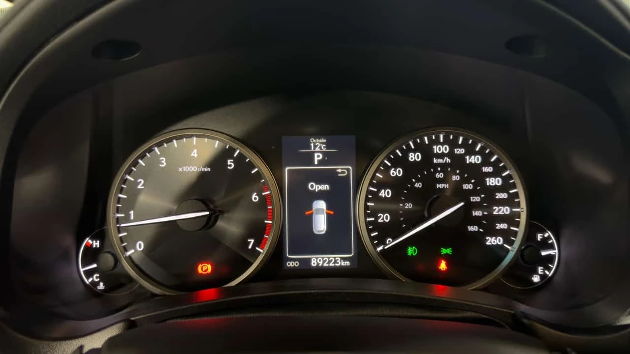 Lexus NX 200t * AWD * ПОДГРЕВИ * KEYLESS * 2 КЛЮЧА, снимка 7 - Автомобили и джипове - 54218787