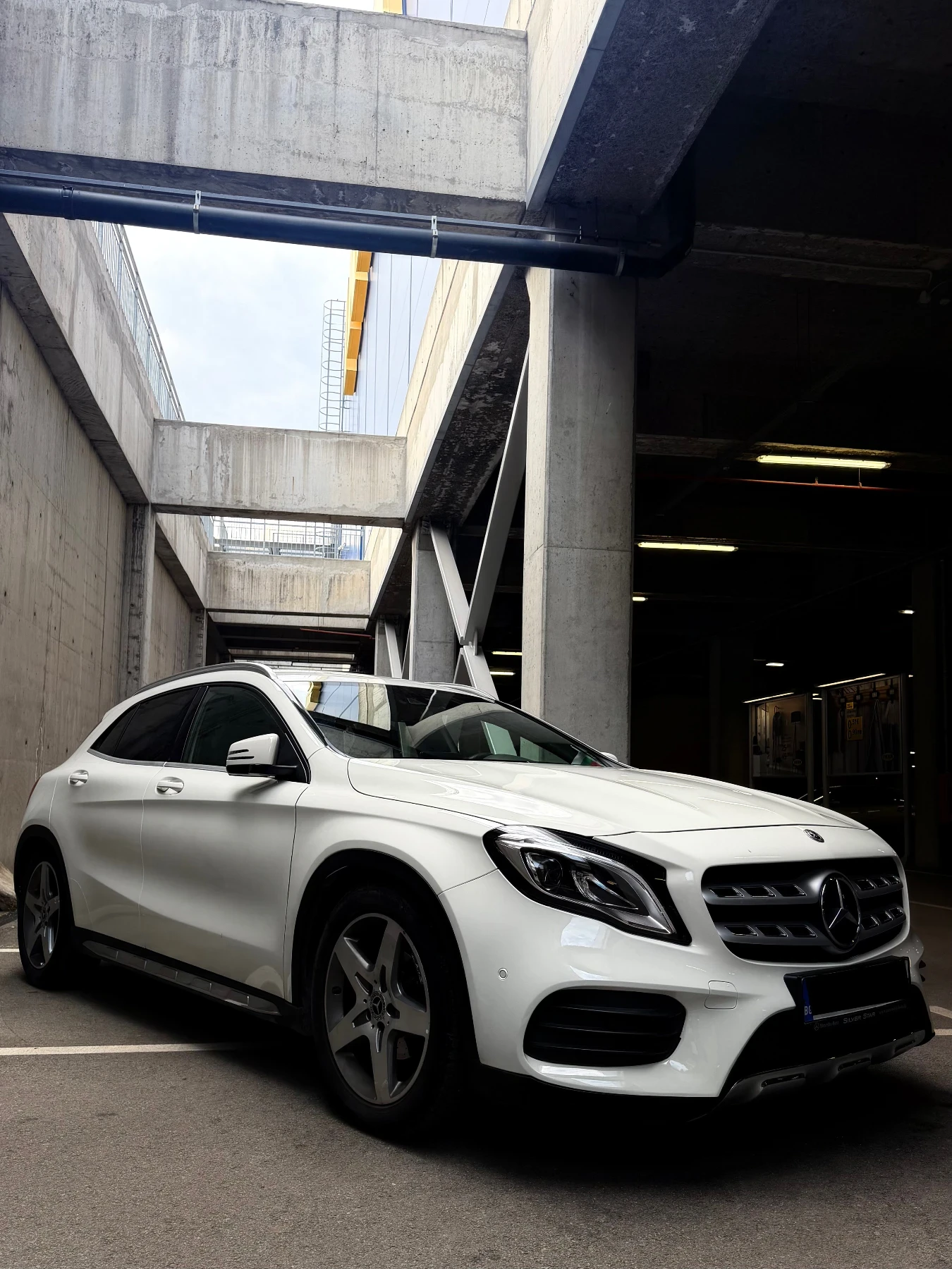Mercedes-Benz GLA 200, снимка 2 - Автомобили и джипове - 54496830