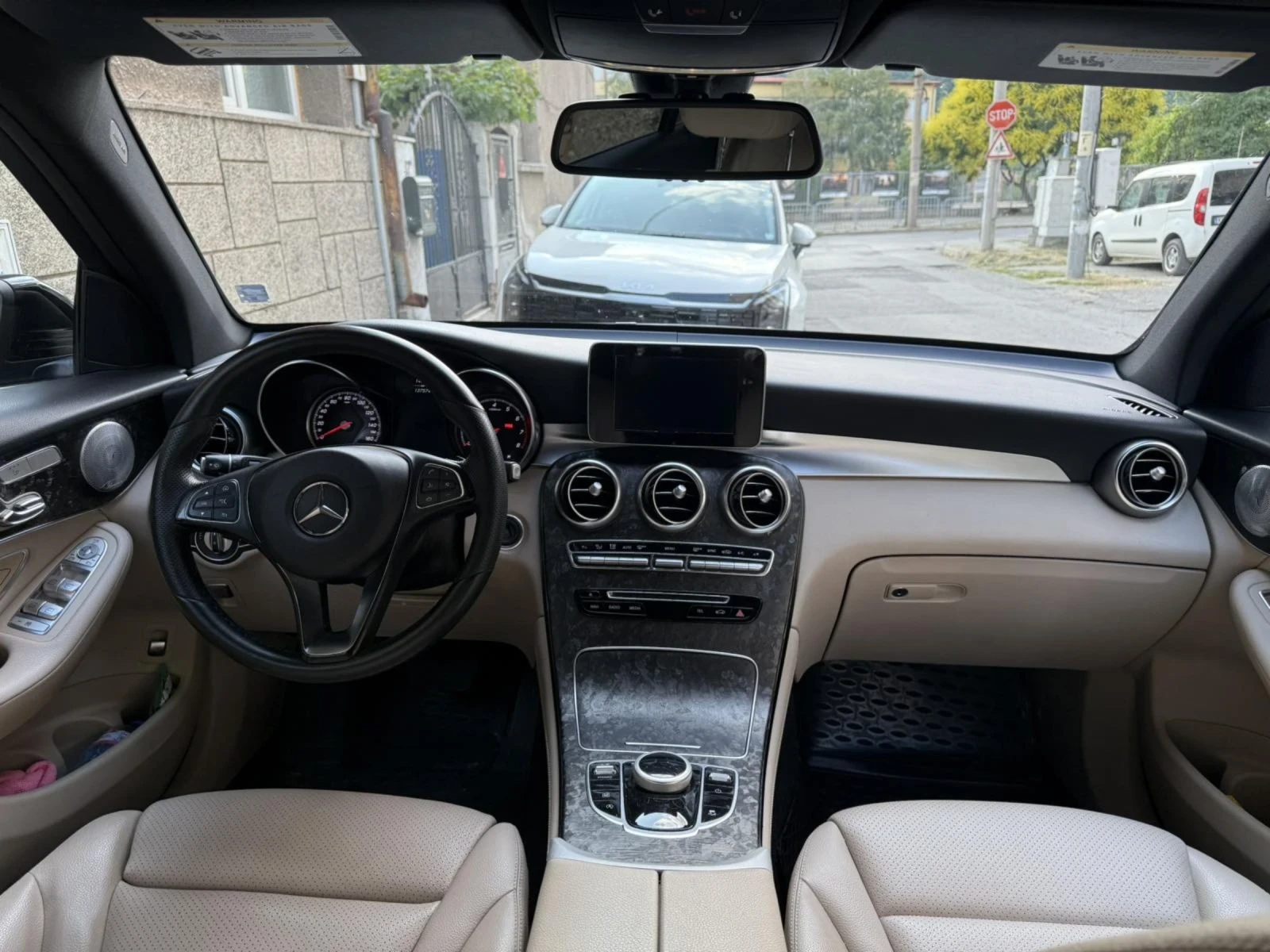 Mercedes-Benz GLC 300, снимка 9 - Автомобили и джипове - 54972222