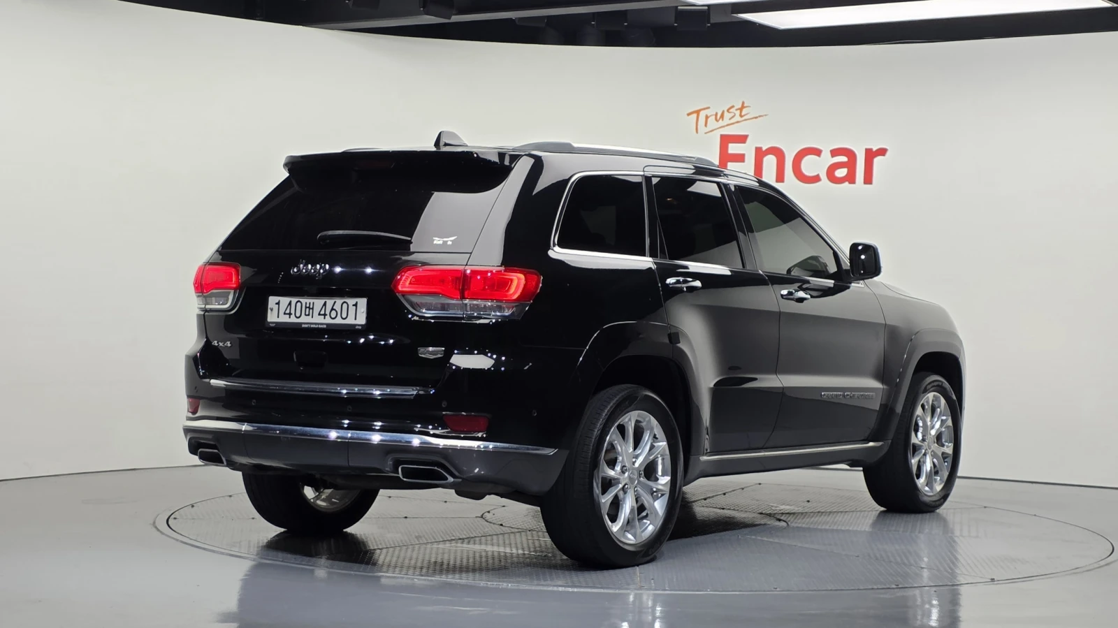 Jeep Cherokee 3.6* BLIND SPOT* ЕЛ. БАГАЖНИК* ЛЮК* КРАЙНА ЦЕНА, снимка 2 - Автомобили и джипове - 55594924