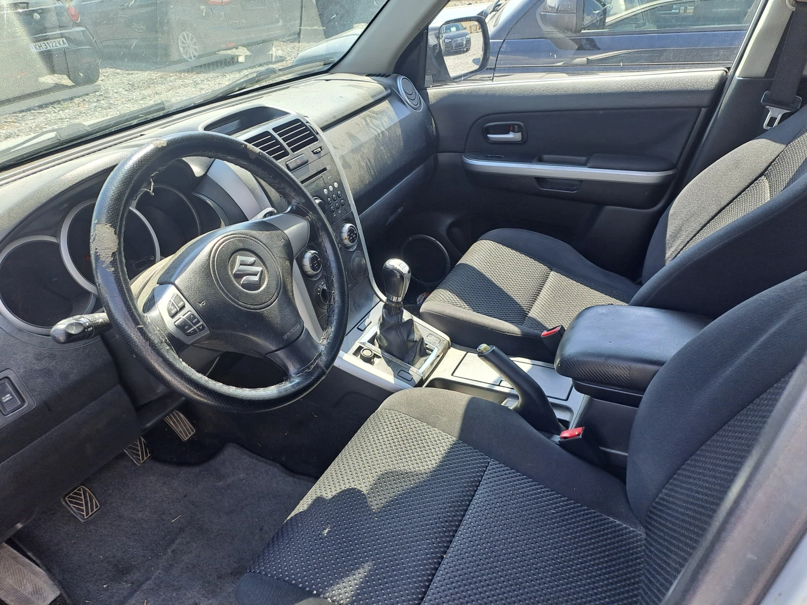 Suzuki Grand vitara 1.9DDIS 129k.c. 4X4, снимка 6 - Автомобили и джипове - 55816237