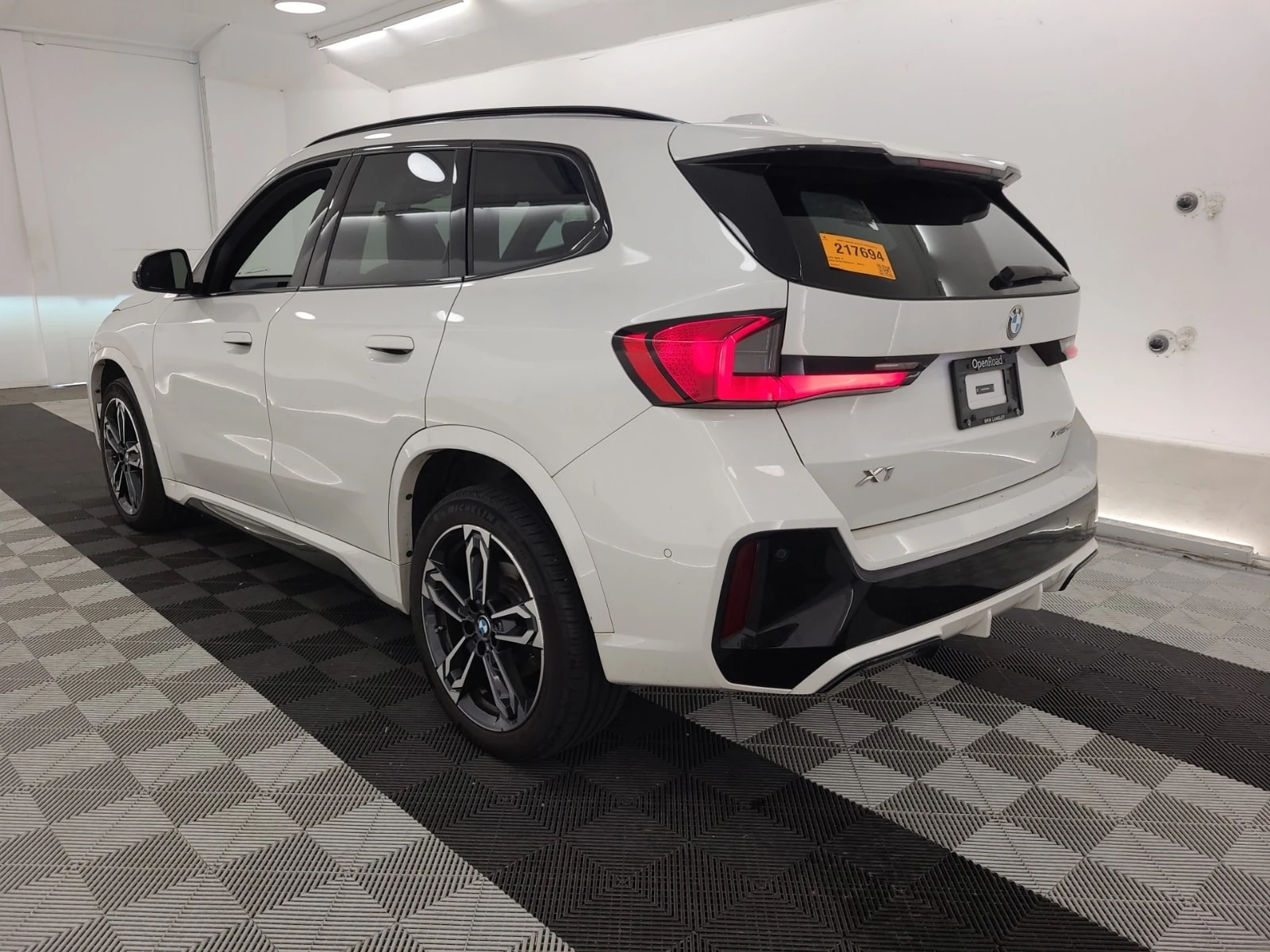 BMW X1  XDRIVE28I / АВТОКРЕДИТ / ЦЕНА ДО БЪЛГАРИЯ, снимка 4 - Автомобили и джипове - 55898340