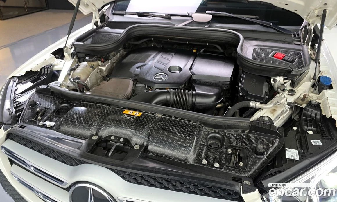 Mercedes-Benz GLE GLE300d 4MATIC, снимка 6 - Автомобили и джипове - 56122756