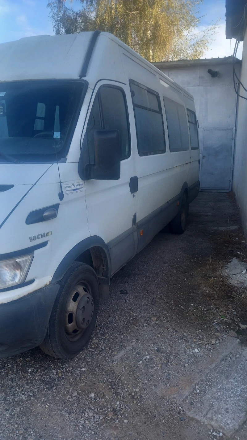 Iveco Daily, снимка 2 - Бусове и автобуси - 47516700