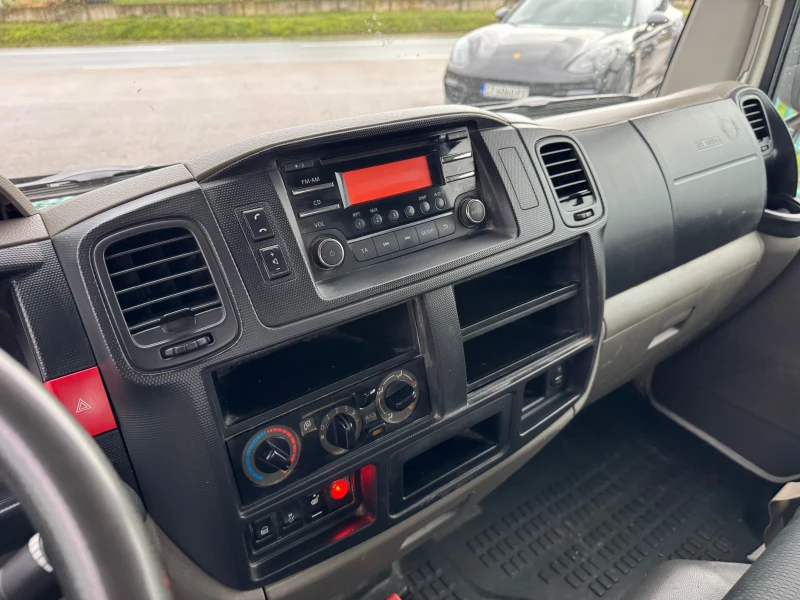 Nissan Capstar 3.0d* Климатик* Кран 1 тон, снимка 3 - Бусове и автобуси - 53028824