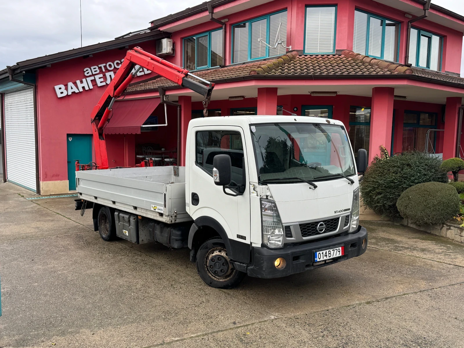 Nissan Capstar 3.0d* Климатик* Кран 1 тон, снимка 1