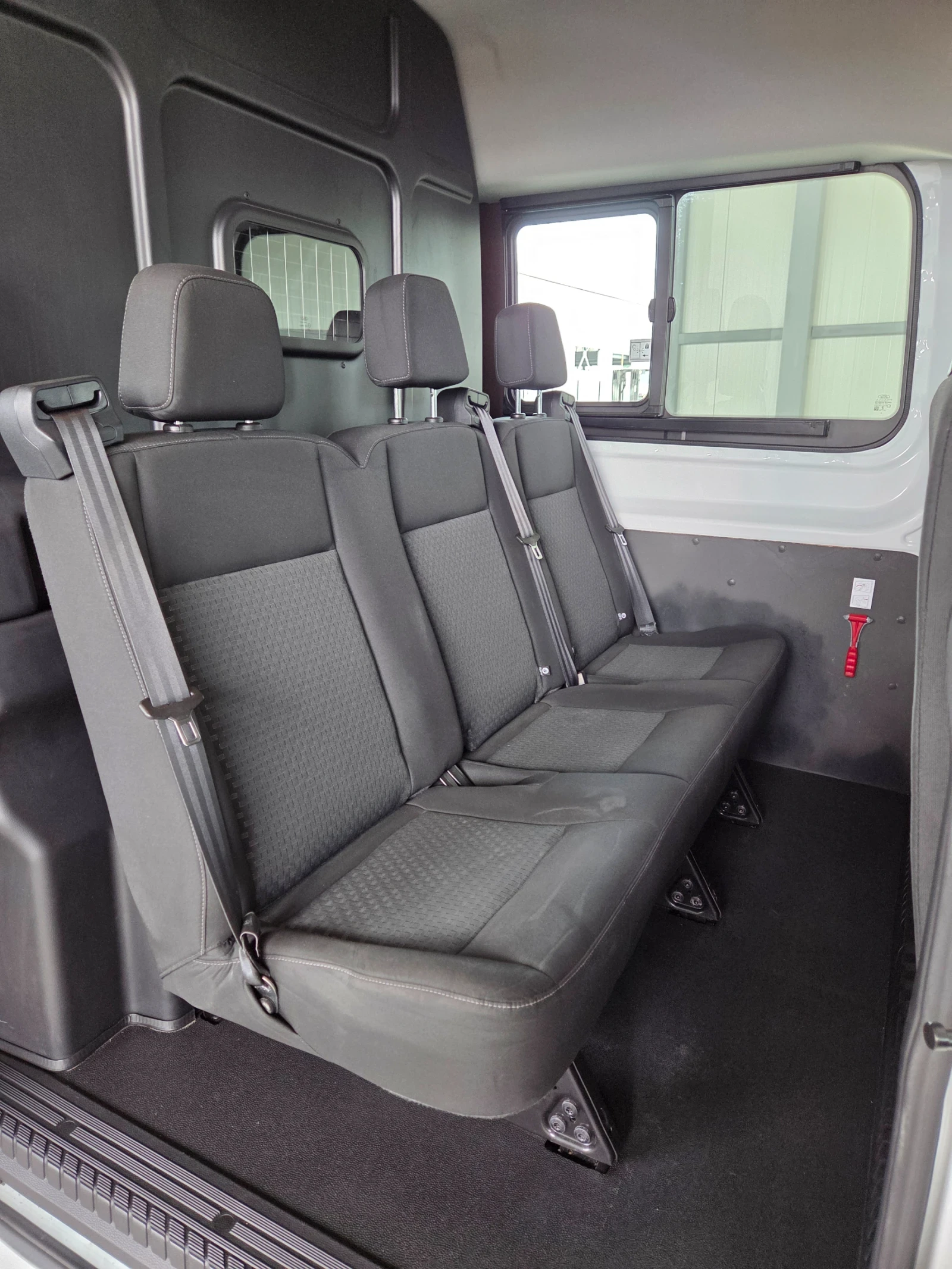 Ford Transit 2.0 d-130 к.с 6 -места климатик - изображение 8