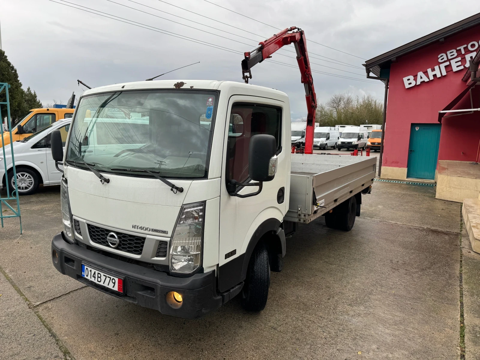 Nissan Capstar 3.0d* Климатик* Кран 1 тон - изображение 5