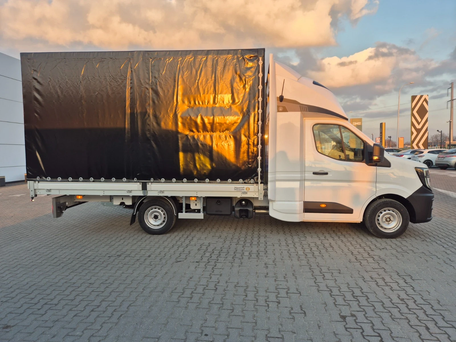 Renault Master 2 години гаранция , снимка 2 - Бусове и автобуси - 55931288