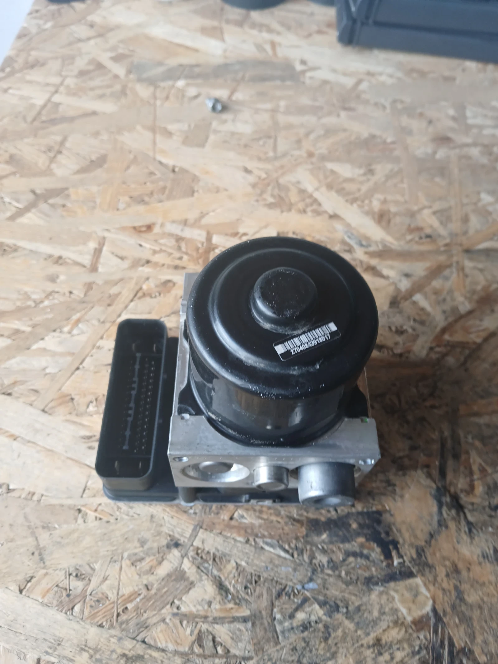 7P0 907 379 K ABS помпа VW Touareg 2012г. 7P0 614 517 K, снимка 3 - Части - 54957374