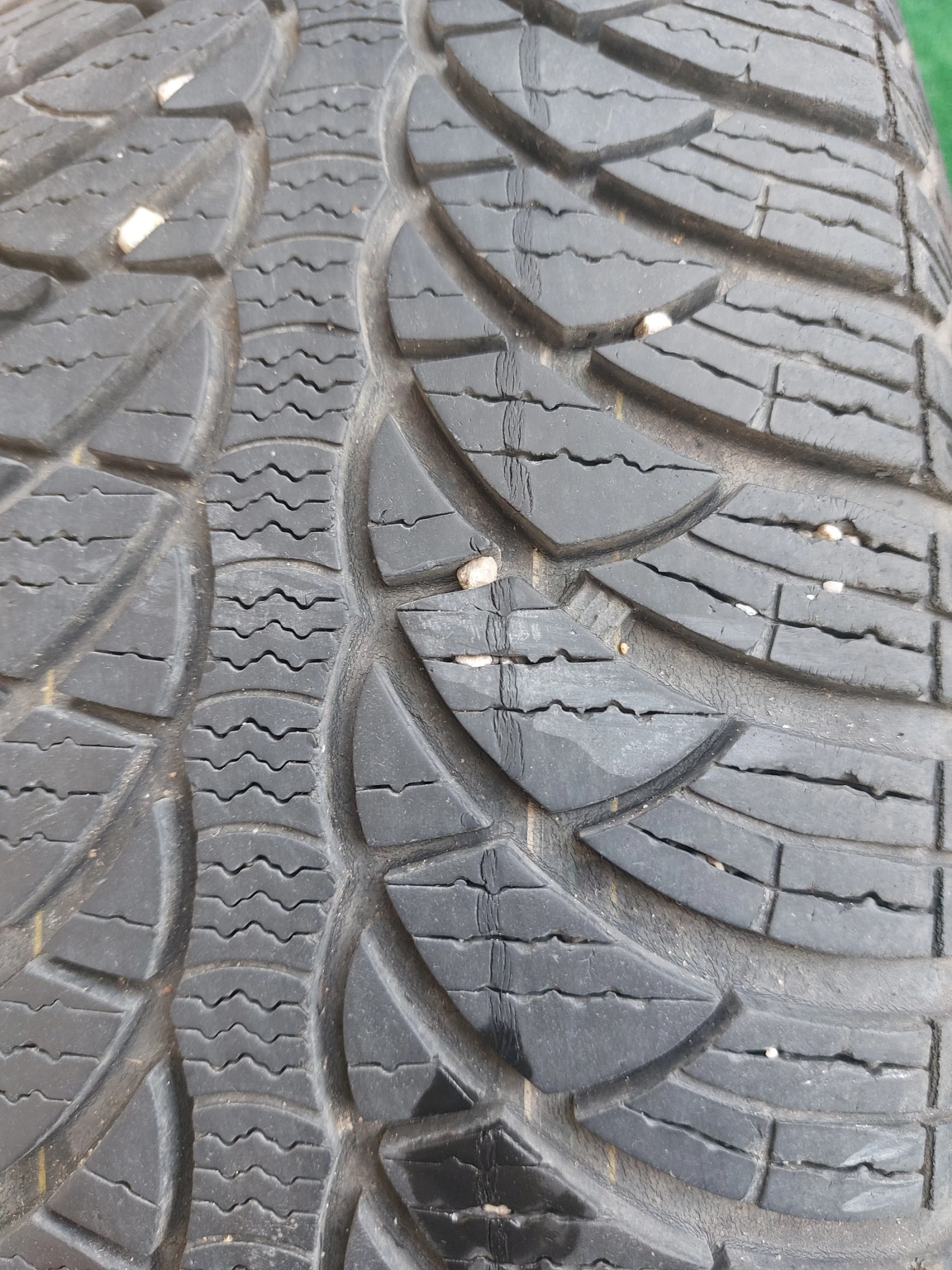 ���� � ������ 195/65R15 | Mobile.bg � ����������� 4