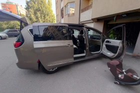 Chrysler Pacifica Touring L LPG, снимка 5