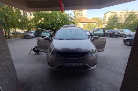 Chrysler Pacifica Touring L LPG, снимка 6