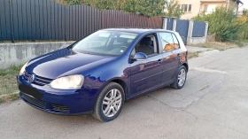VW Golf 1.6 клима гаражен , снимка 2