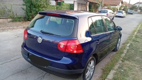 VW Golf 1.6 клима гаражен , снимка 6