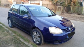 VW Golf 1.6 клима гаражен , снимка 8