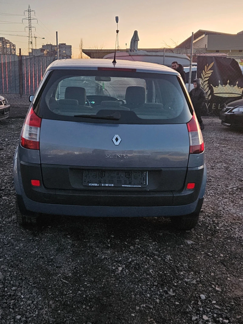 Renault Scenic 1.5 dci, снимка 6 - Автомобили и джипове - 44211202