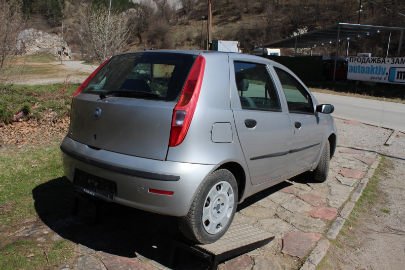 Fiat Punto 1.2I КЛИМАТИК, снимка 4 - Автомобили и джипове - 46426889