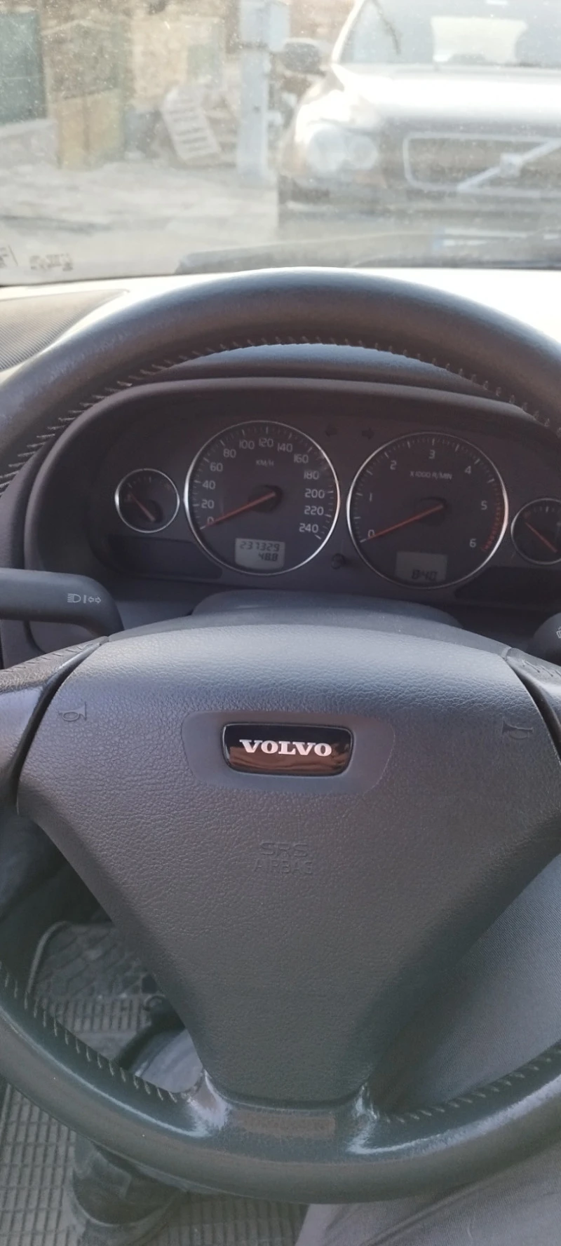 Volvo V40, снимка 5 - Автомобили и джипове - 48488722