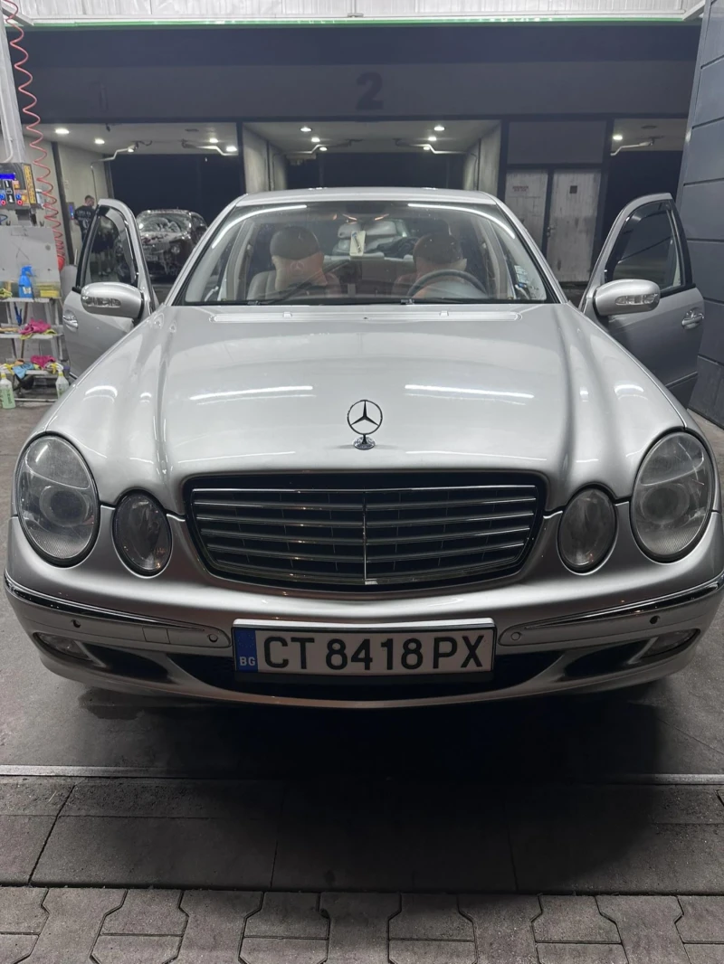 Mercedes-Benz E 320, снимка 1 - Автомобили и джипове - 47134180