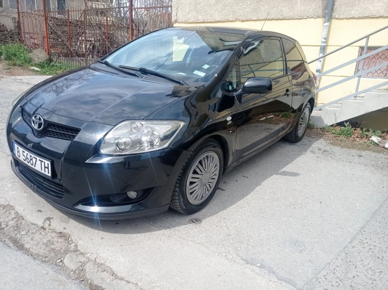 Toyota Auris 2.2, снимка 8 - Автомобили и джипове - 48523556