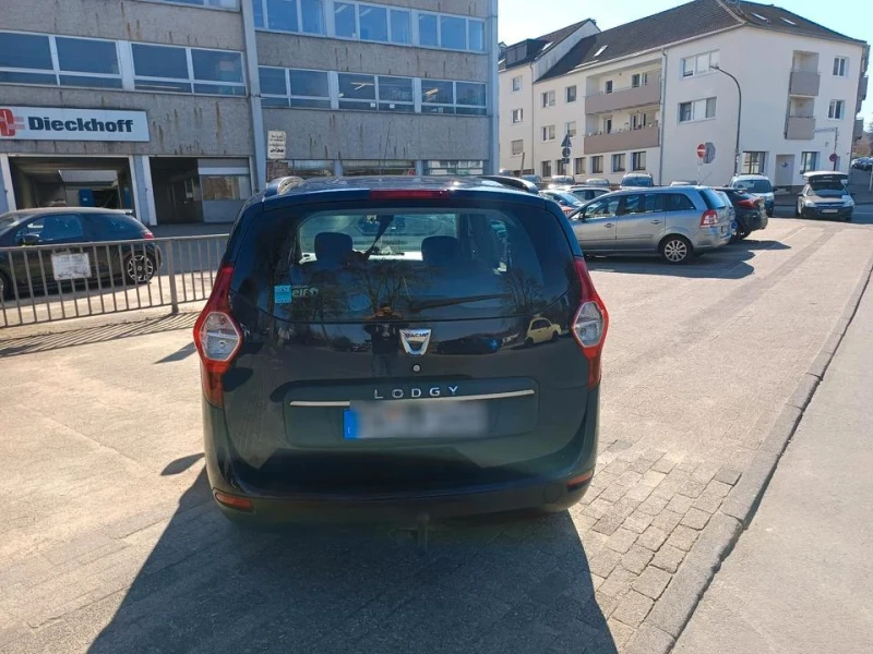 Dacia Lodgy 1, 6* 102* ГАЗ* NAVI* FACE* TUV* 7 МЕСТА, снимка 4 - Автомобили и джипове - 49583406