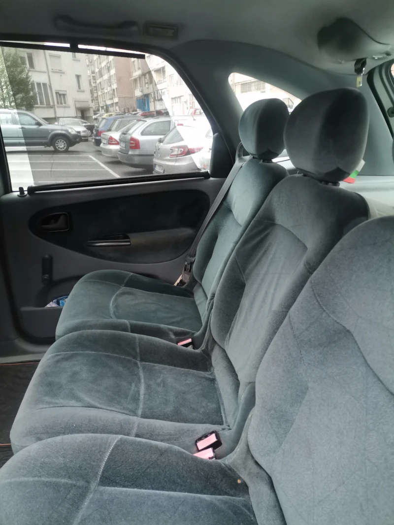 Renault Scenic, снимка 13 - Автомобили и джипове - 51955544