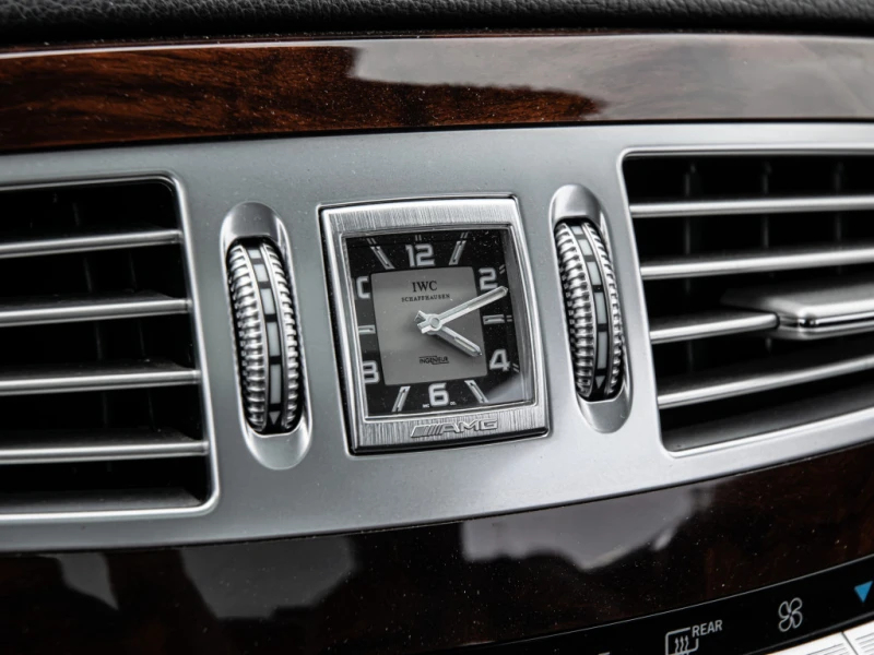 Mercedes-Benz CL 63 AMG Harman-Kardon / IWC / ОБДУХ МАСАЖ / FULLMAX , снимка 14 - Автомобили и джипове - 52749735