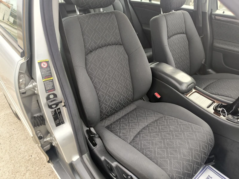 Mercedes-Benz C 200 2.0TD, снимка 8 - Автомобили и джипове - 52653413