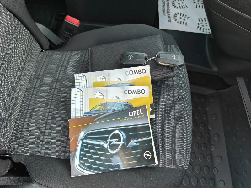 Opel Combo Life 1.5d 131кс внос Люксембург, снимка 13 - Автомобили и джипове - 52695358