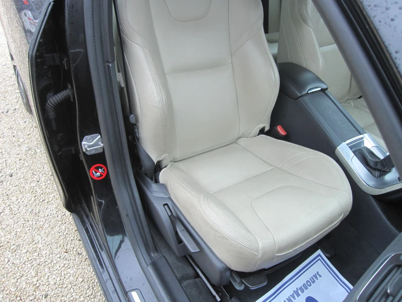 Volvo V60 Автомат, 2, 0-TDI, Navi, Кожа, снимка 11 - Автомобили и джипове - 52891589