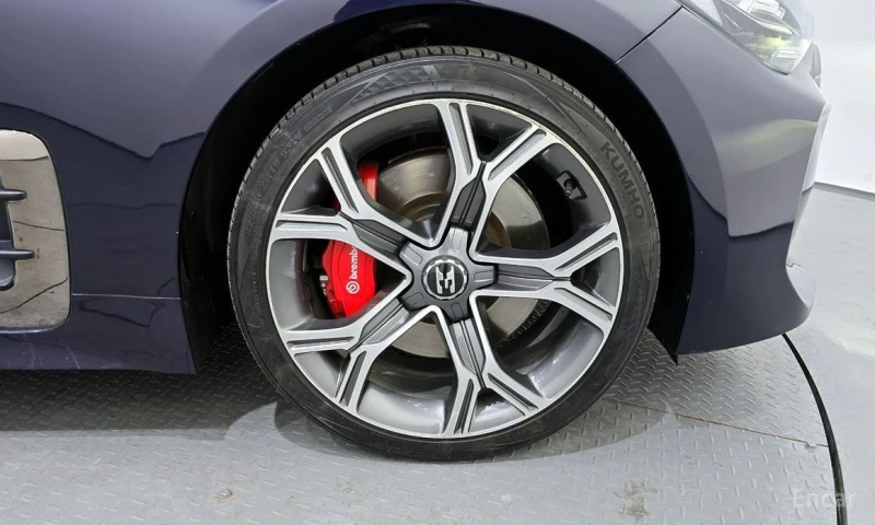 Kia Stinger, снимка 5 - Автомобили и джипове - 53380763
