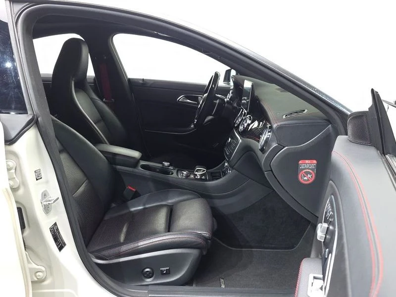 Mercedes-Benz CLA CLA45 AMG 4MATIC| 355к.с.| ВКЛ.ТЕХНОТЕСТ, снимка 11 - Автомобили и джипове - 55402177