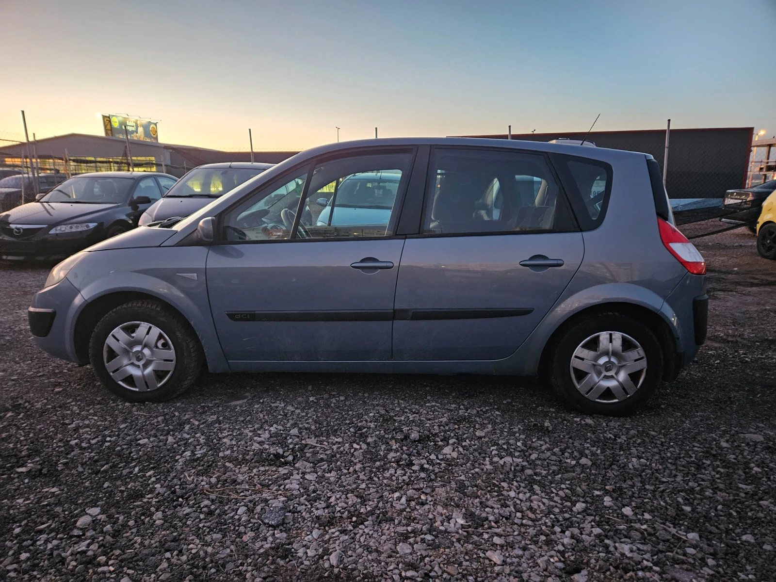 Renault Scenic 1.5 dci - изображение 8