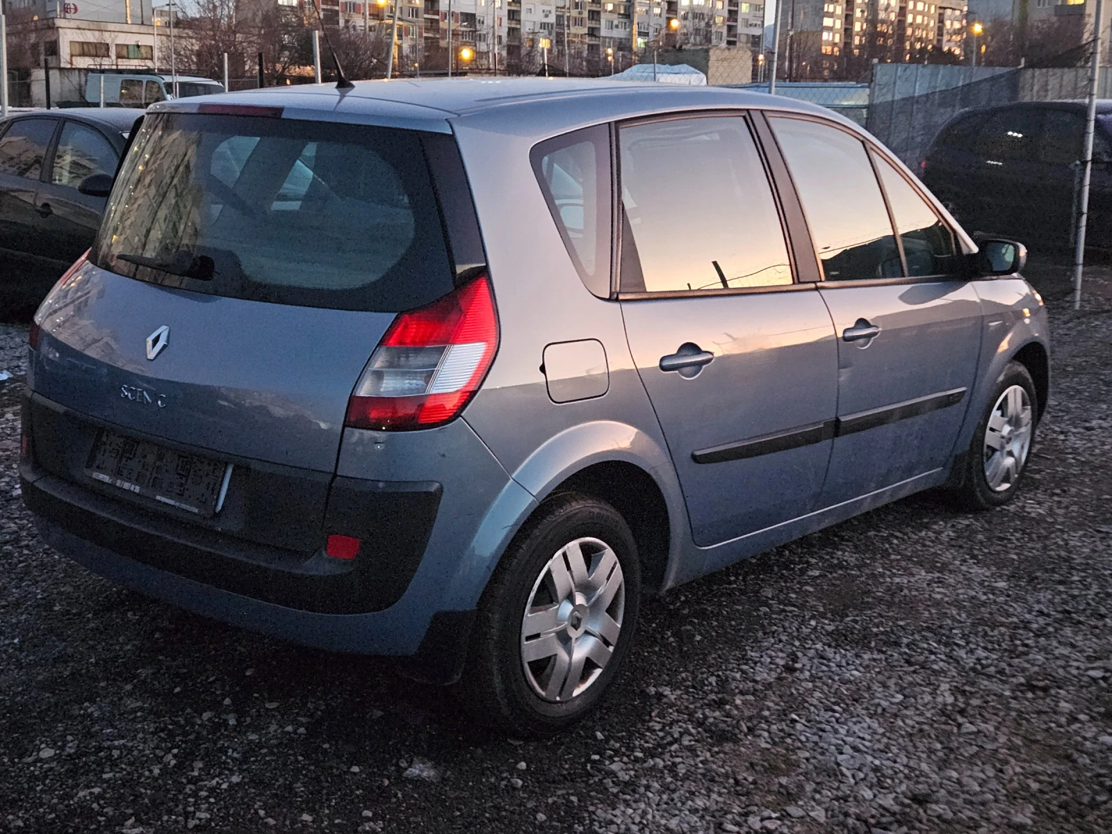 Renault Scenic 1.5 dci - изображение 5