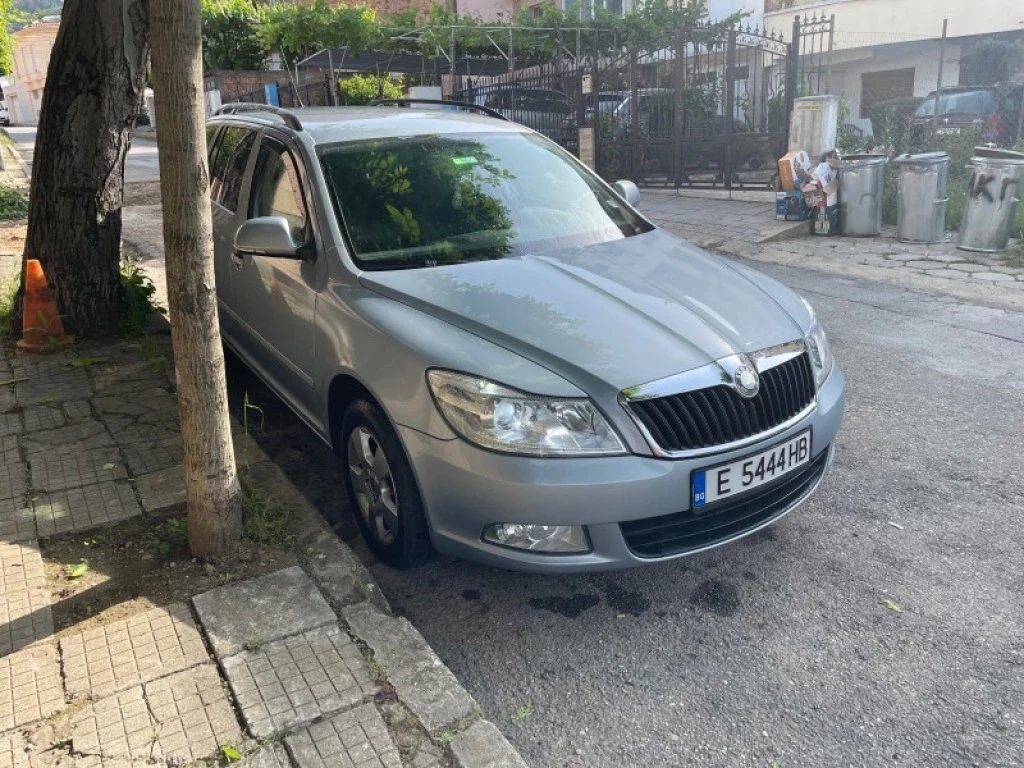 Skoda Octavia 1.6TDi 4X4 НАВИ КАМЕРА BLUETOOTH - изображение 3