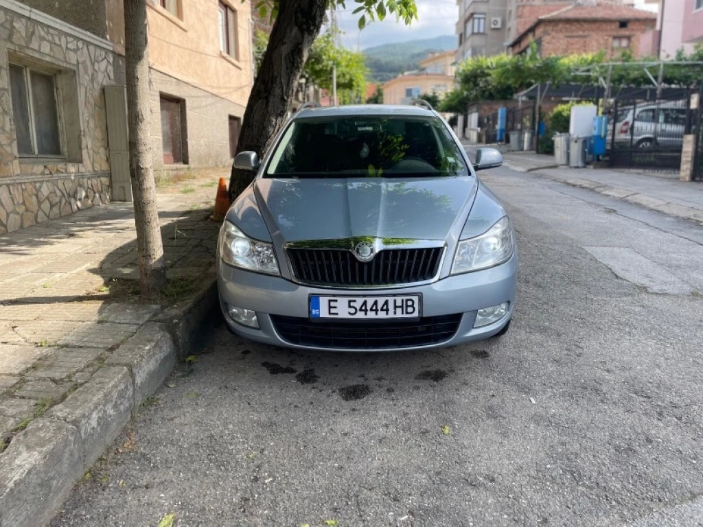 Skoda Octavia 1.6TDi 4X4 НАВИ КАМЕРА BLUETOOTH - изображение 2