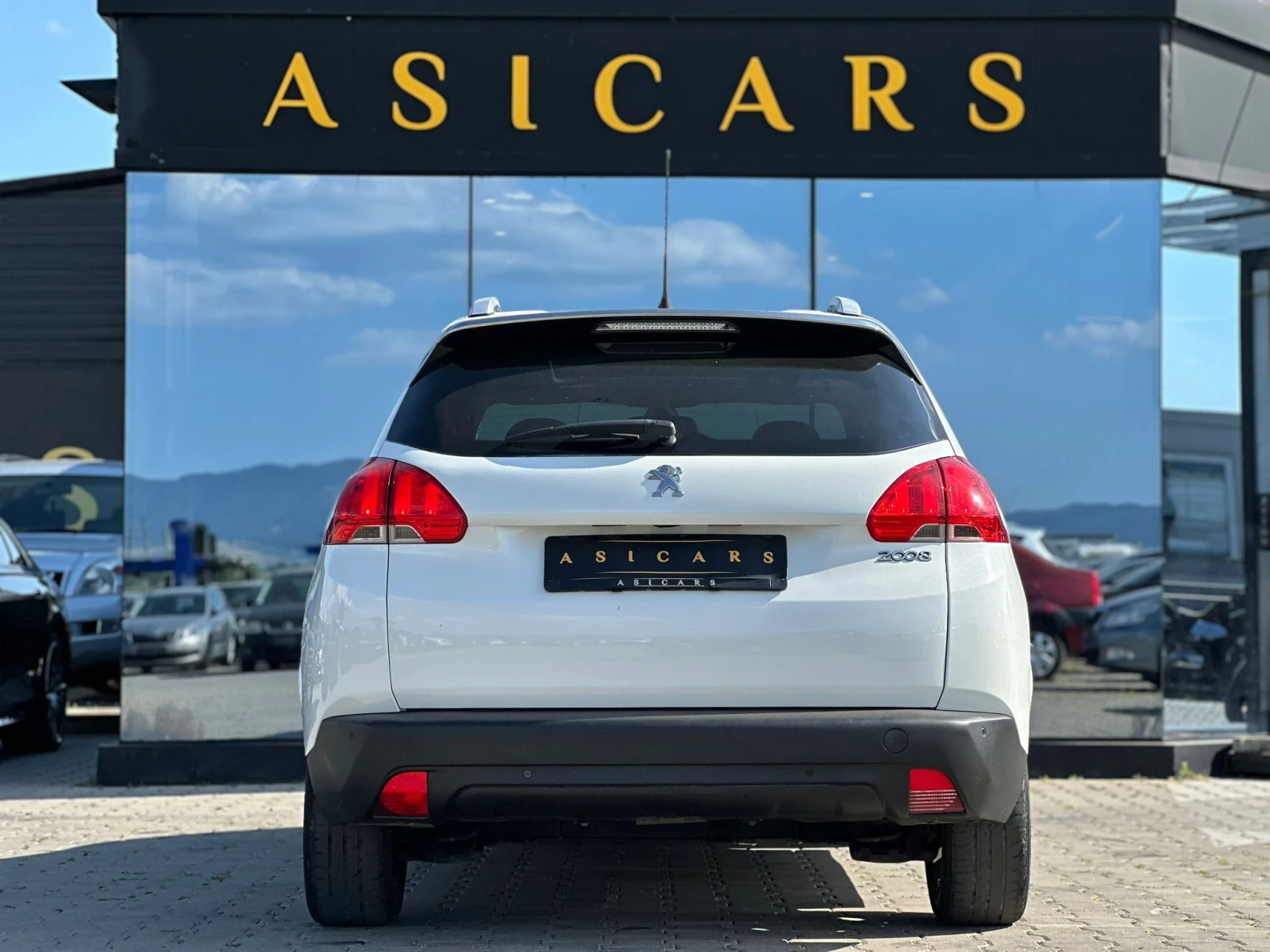 Peugeot 2008 / ALLURE / 1.2I / EURO 5 / TOP /  - изображение 4