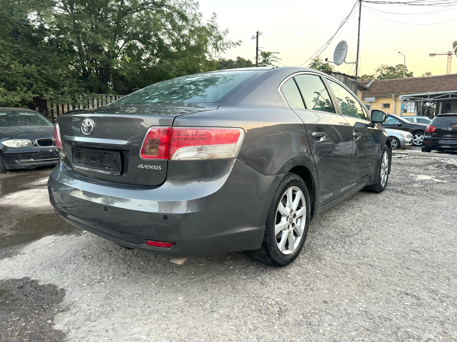 Toyota Avensis 2.2D4D 150HP 6 SKOROSTI KLIMA 2011G EURO 5  - изображение 7