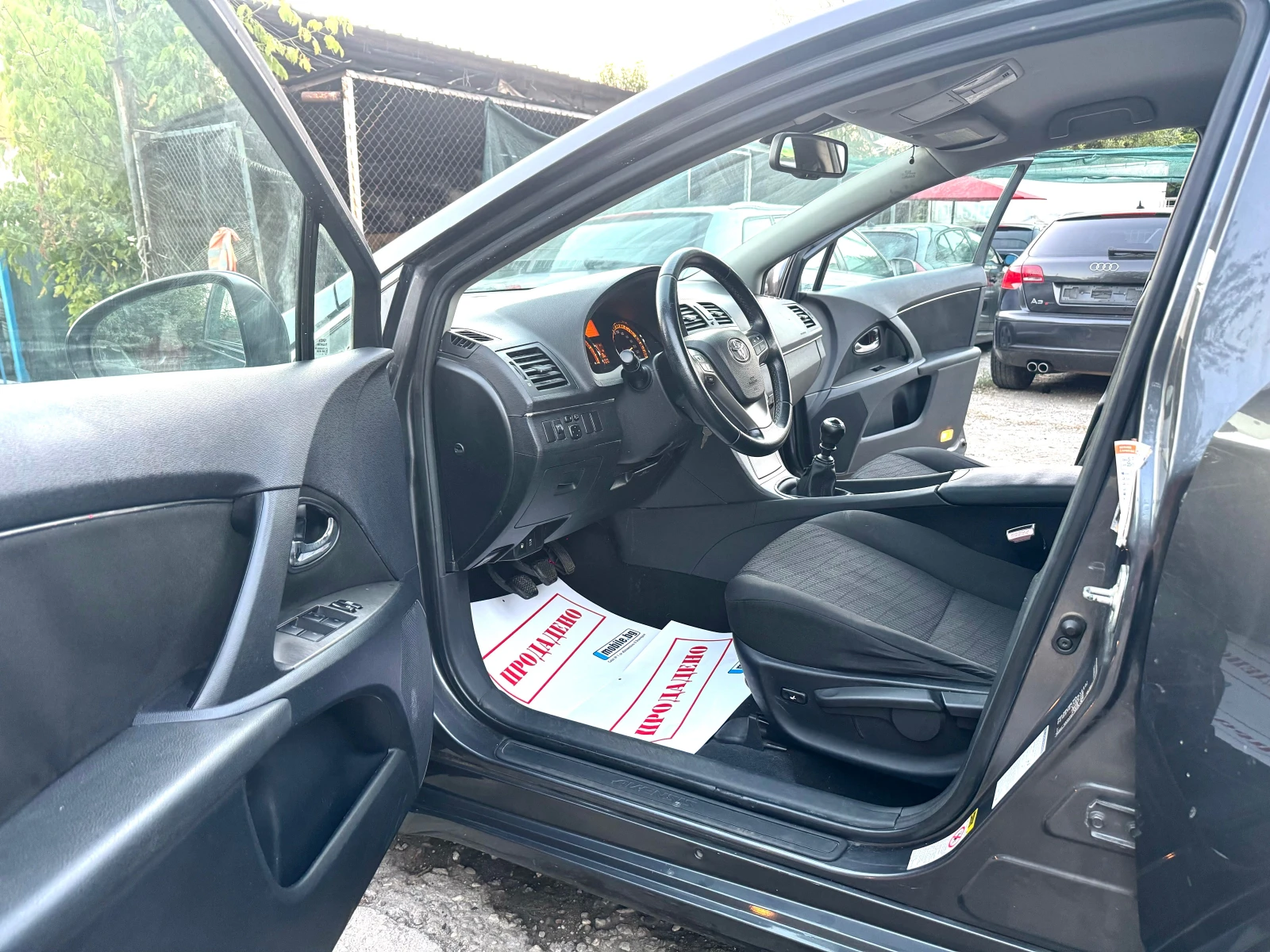 Toyota Avensis 2.2D4D 150HP 6 SKOROSTI KLIMA 2011G EURO 5  - изображение 8