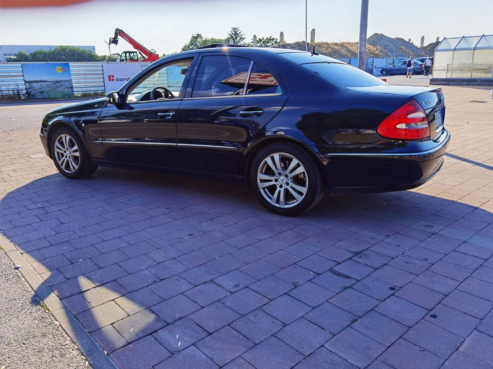 Mercedes-Benz E 320  - изображение 2