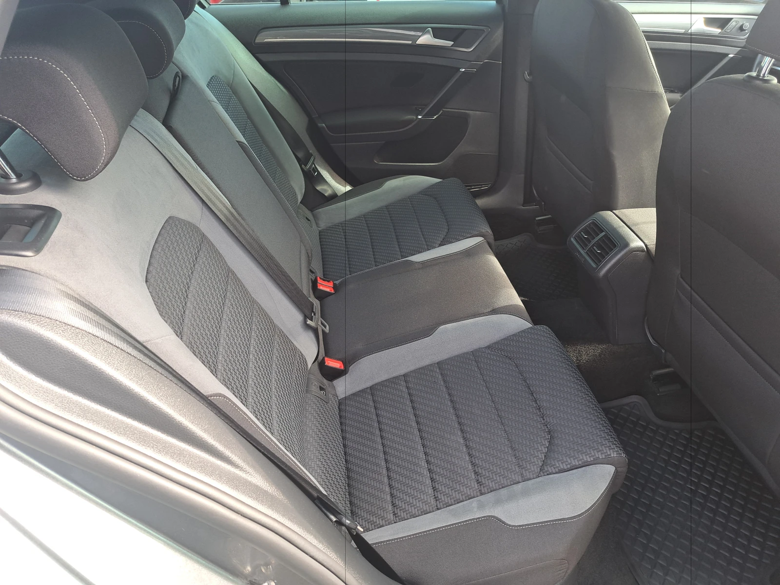 VW Golf 1.5TSI- R-LINE- FULL - изображение 9